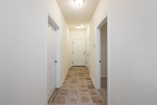 Photo - 915 Colley Ave Townhome