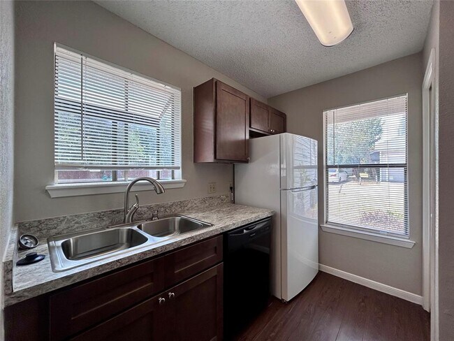Building Photo - 8900 Schick Rd