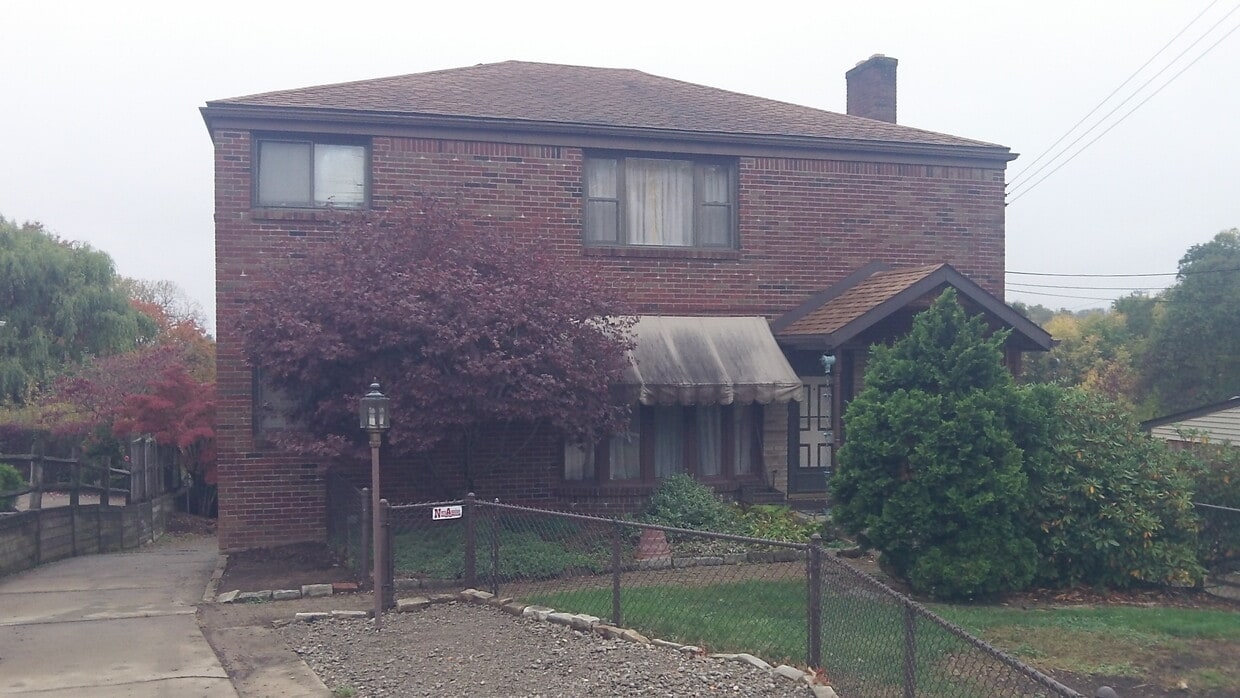 3615 Mount Troy Rd Unit 1, Pittsburgh, PA 15212 Apartments in