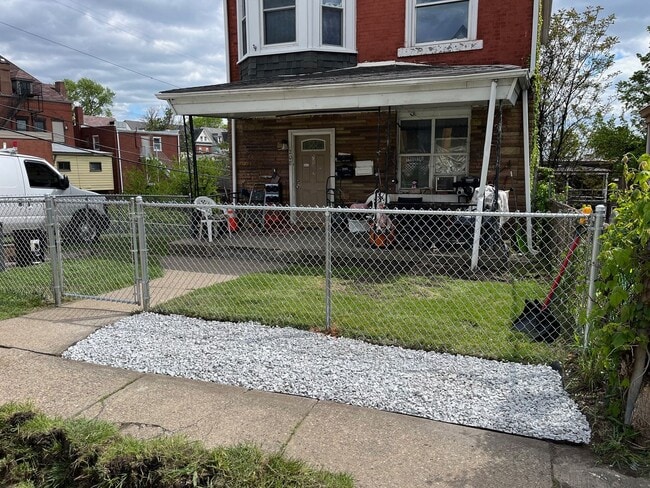 Photo - 208 McKinley St House