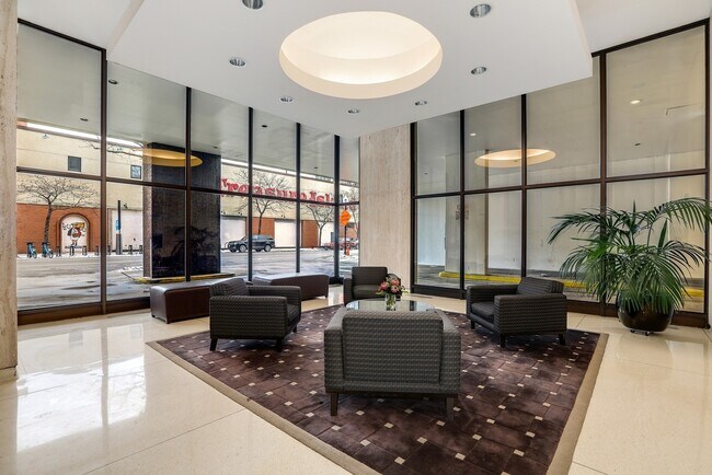 Foto del edificio - 1636 N Wells St