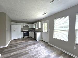 Building Photo - 4103 Deans Bridge Rd