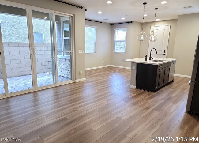 Foto del edificio - 716 N Water St