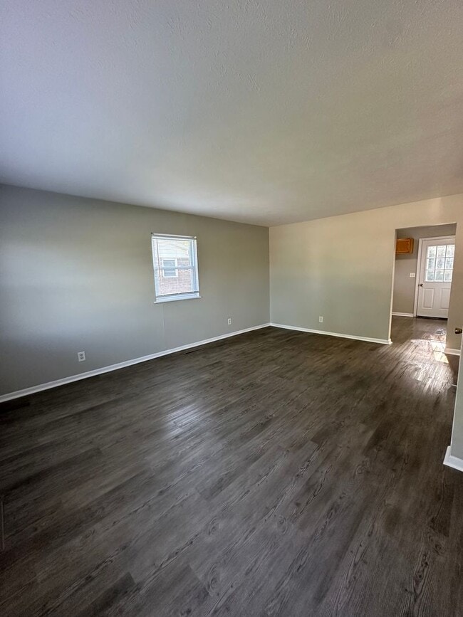Building Photo - 10-12 Morehouse Ct-NOREMAC