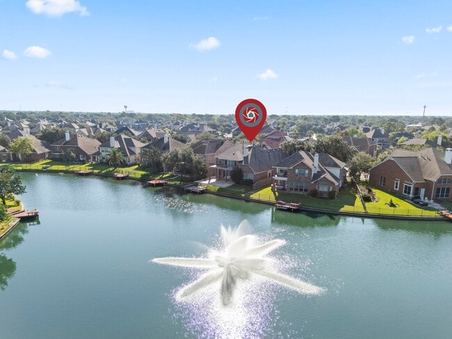 Foto del edificio - 10011 Lakeside Gables Dr