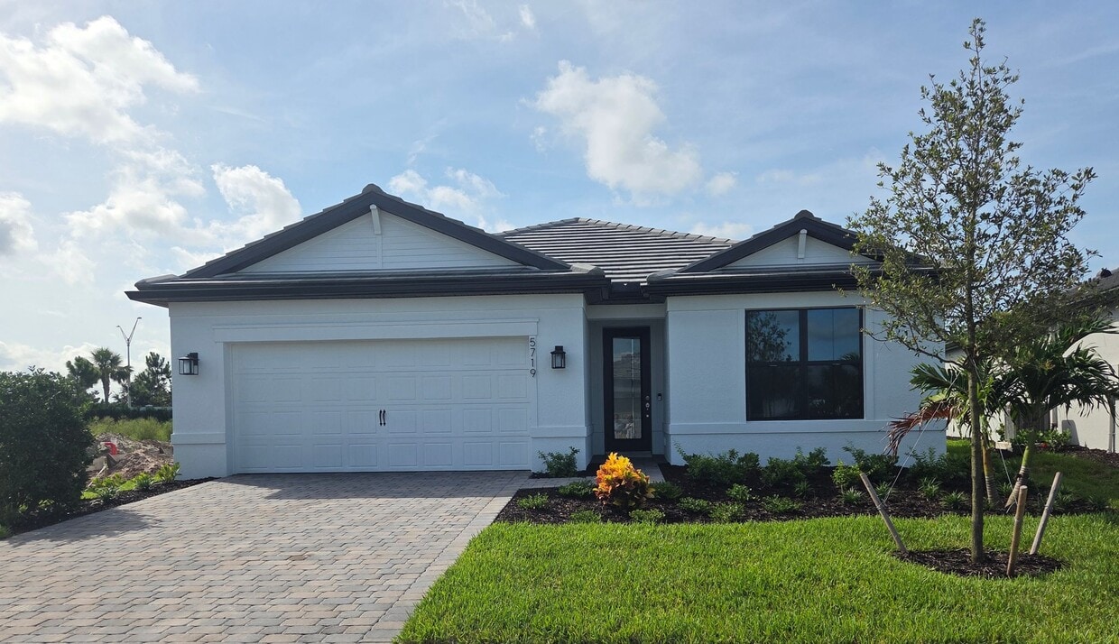 Photo - 5719 Silverside Pne Ct (Lakewood Ranch, FL)