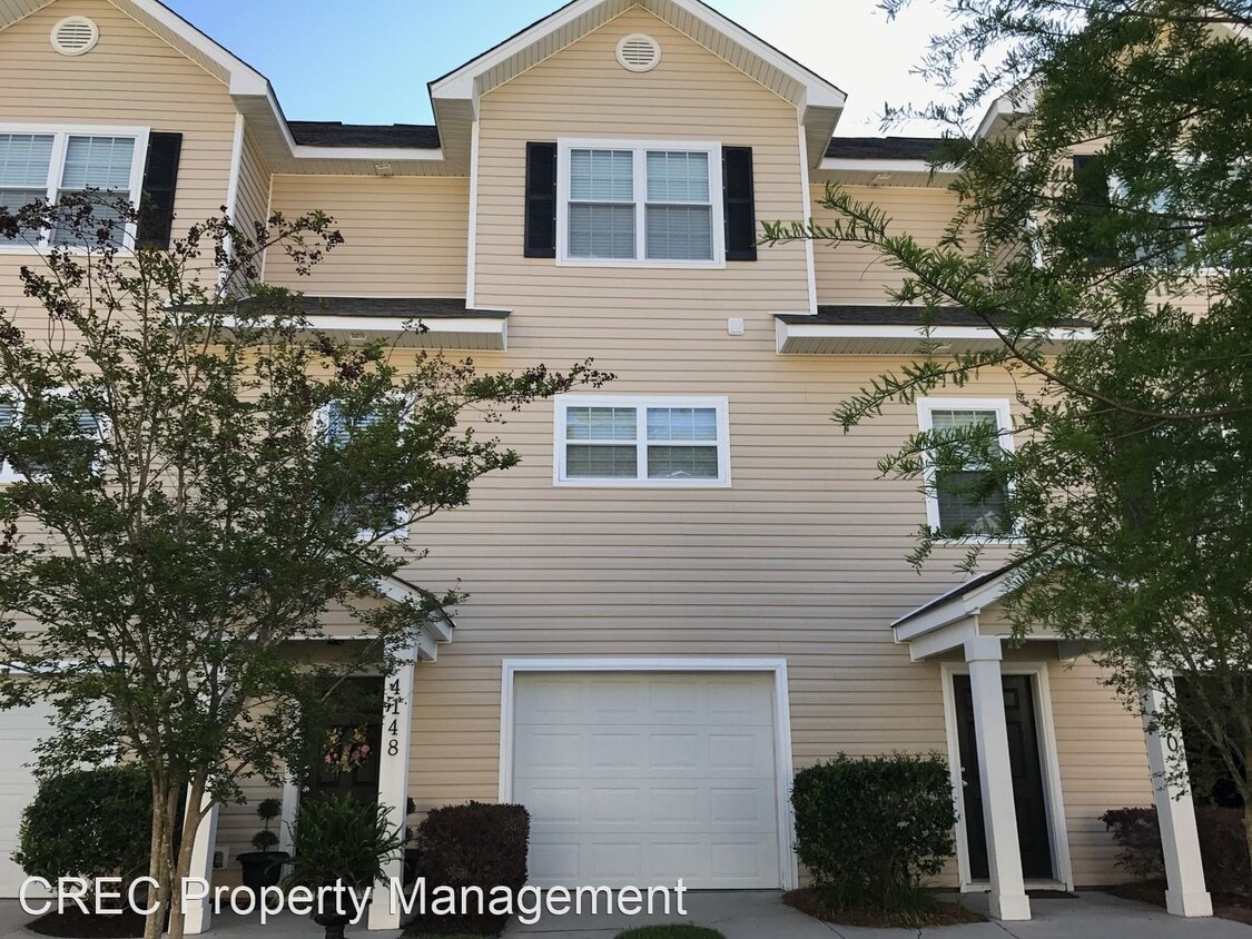 Primary Photo - 2 br, 2.5 bath House - 4150 Perrine Street