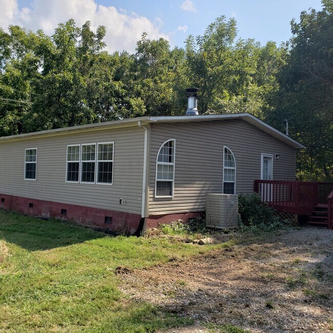 Building Photo - 19468 N Fork River Rd