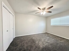 Building Photo - 201 S Kaysie St