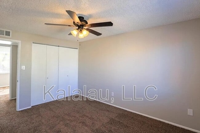 Foto del edificio - 3776 E Surrey Ave