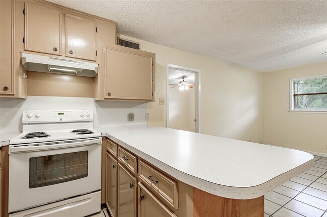 Foto del edificio - 120 McAdams Ln