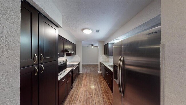 Foto del edificio - 808 Moody Ave
