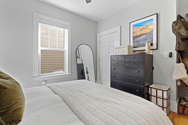 Foto del edificio - 722 E 2nd St