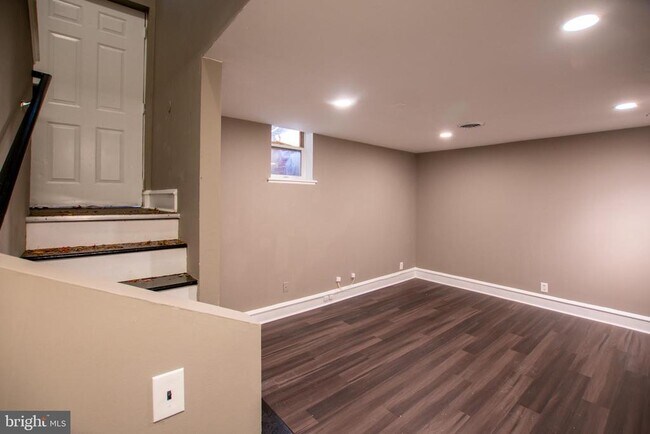 Foto del edificio - 919 Pine St