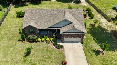 Building Photo - 76 Deep Clay Cir