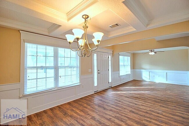 Foto del edificio - 381 Mancey Garrason Lp