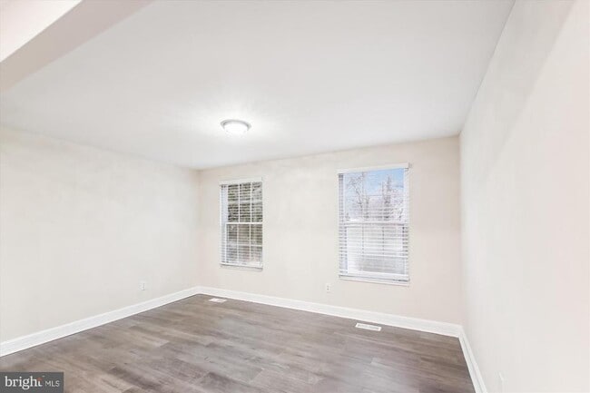 Building Photo - 803 Congressional Ct