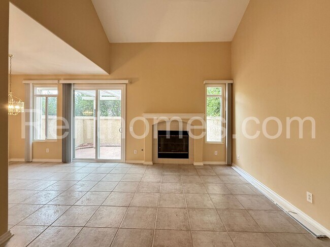 Foto del edificio - 12330 Springwater Point