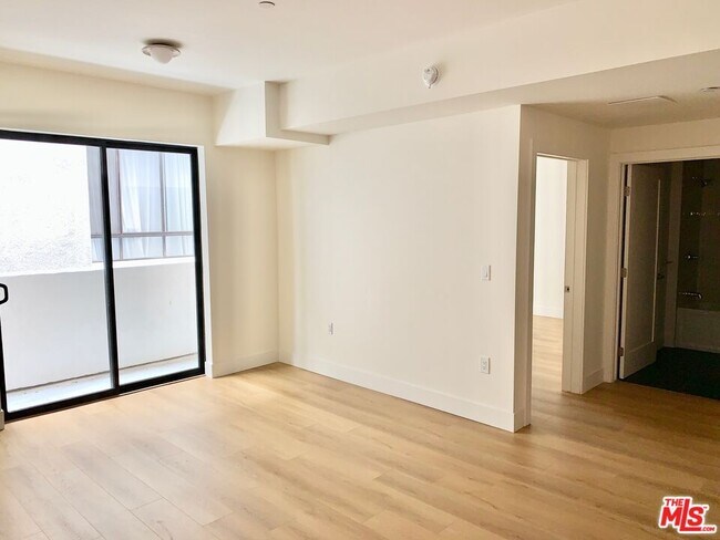 Foto del edificio - 1822 Overland Ave