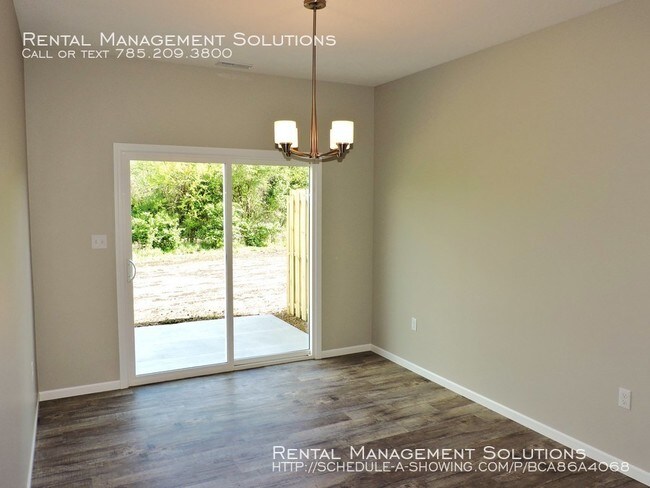 Foto del edificio - 5812 SW 12th St