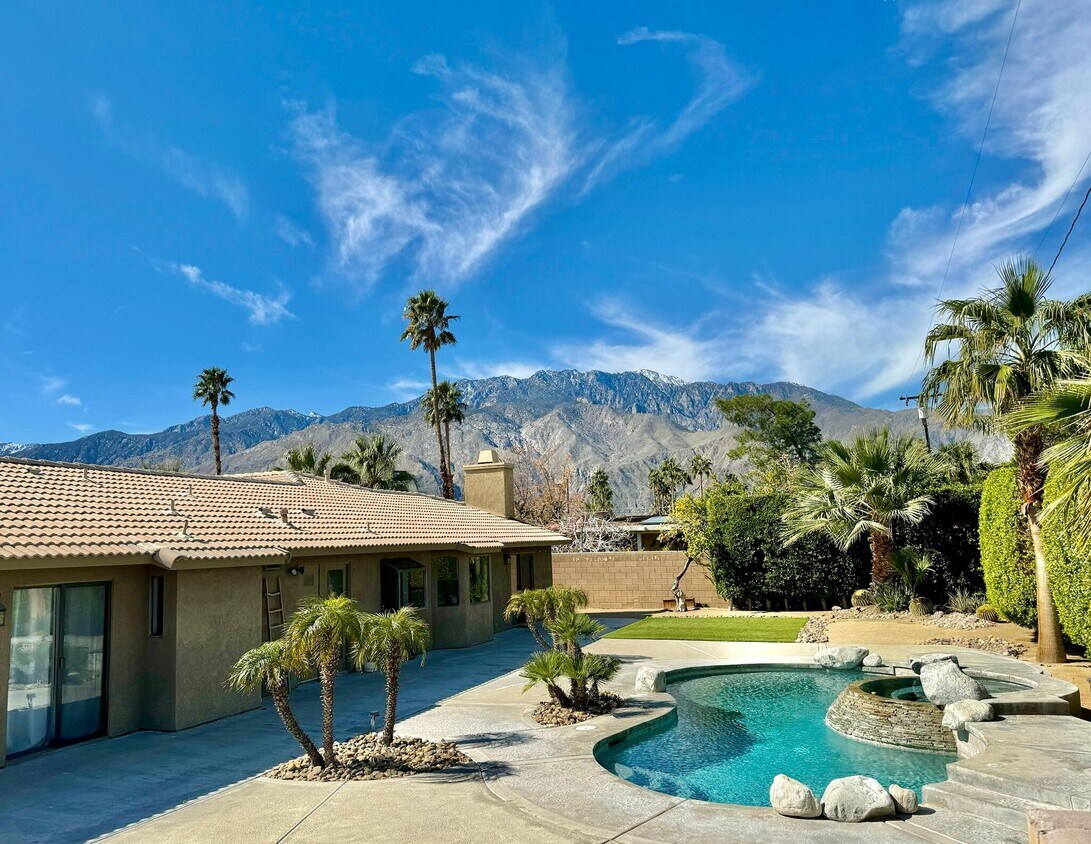 Foto principal - 2890 E San Marino Rd