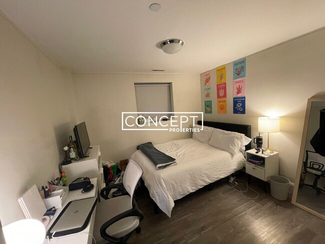 Building Photo - 1069 Tremont St