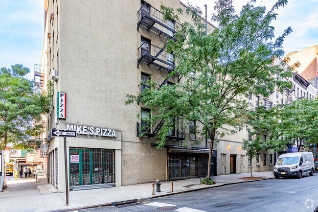 Foto del edificio - Preston NY 240 East 24th Street