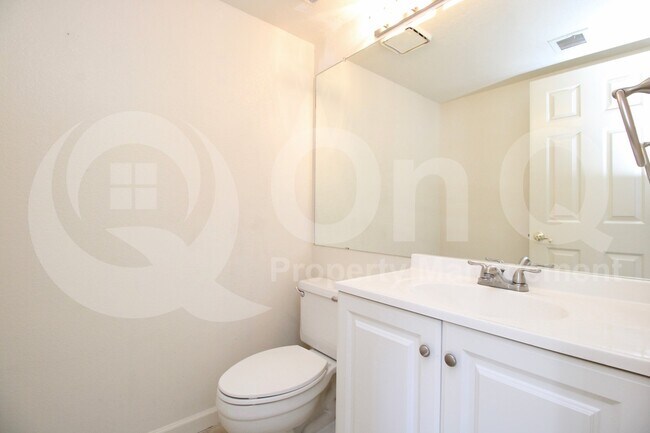 Foto del edificio - 3516 E Windsong Dr