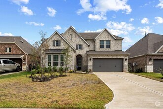 Building Photo - 135 Lace Bark Dr