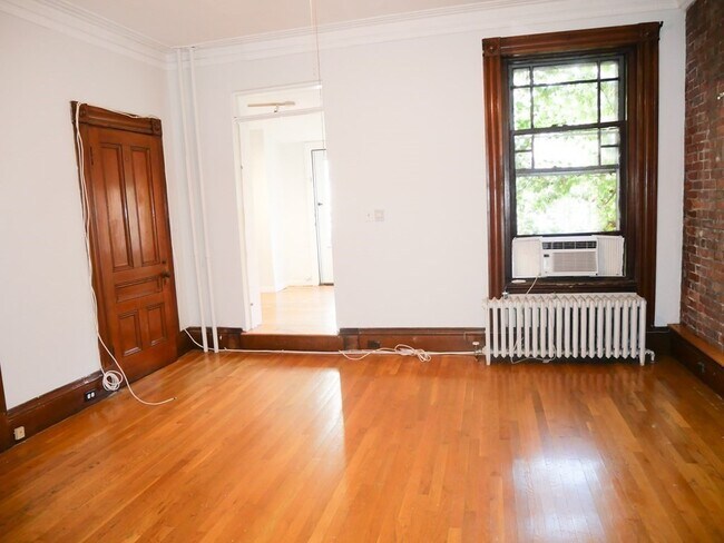 Foto del edificio - 254 W Newton St
