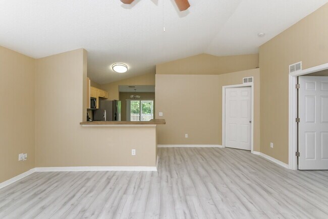 Foto del edificio - 6719 Summer Cove Dr