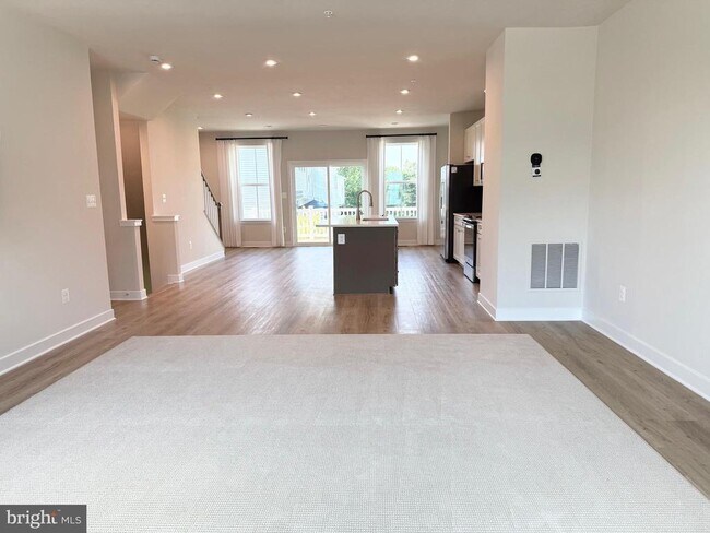 Foto del edificio - 7840 Blackbriar Wy