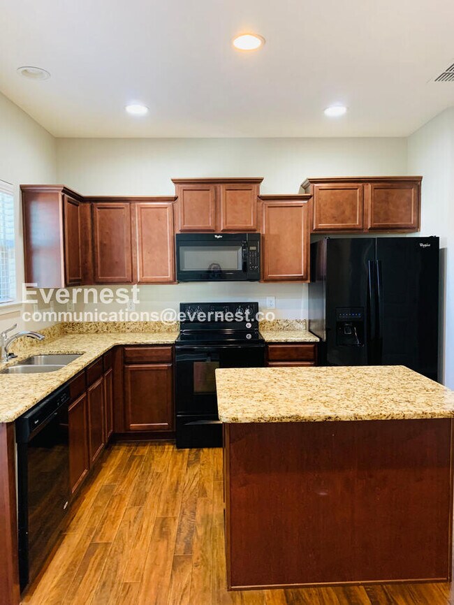 Foto del edificio - 4159 Saddlecreek Wy