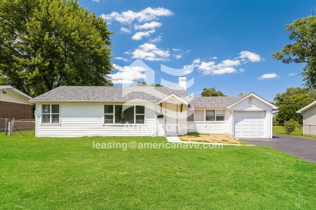 Building Photo - 9207 Bobb Ave