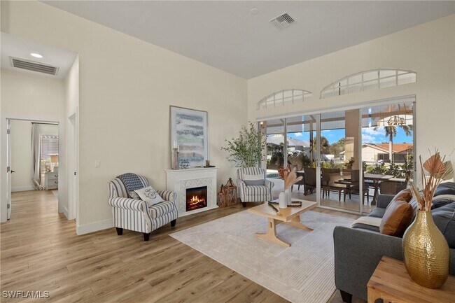 Foto del edificio - 5661 Harborage Dr