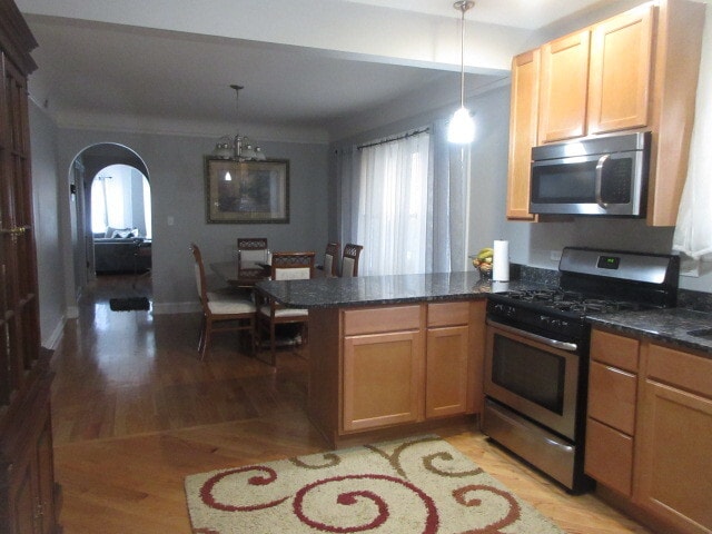 Building Photo - 7912 Karlov Ave