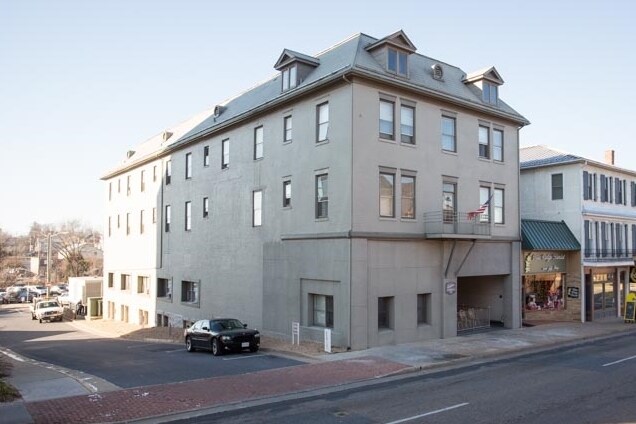 Primary Photo - Kavanaugh Apartments