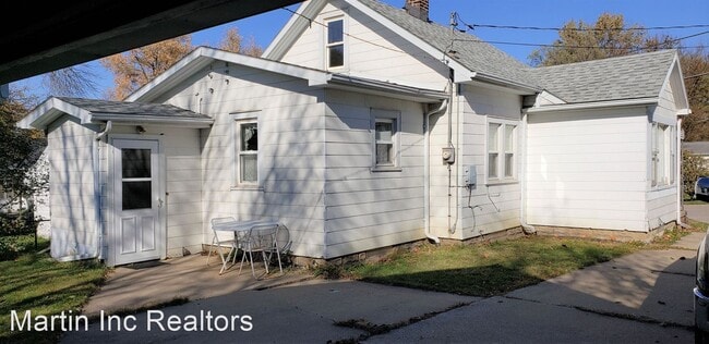 Building Photo - 2 br, 1 bath House - 1414 Cornwall Ave
