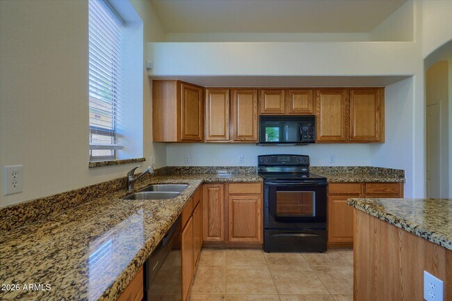 Building Photo - 6586 W Oraibi Dr