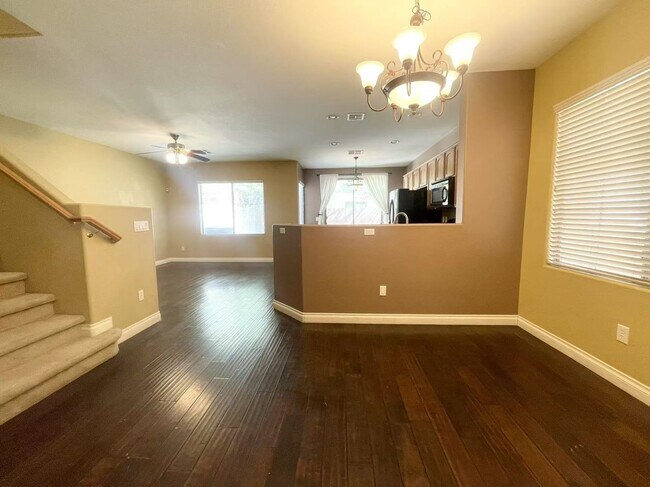 Foto del edificio - Beautiful 2-story single family home.
