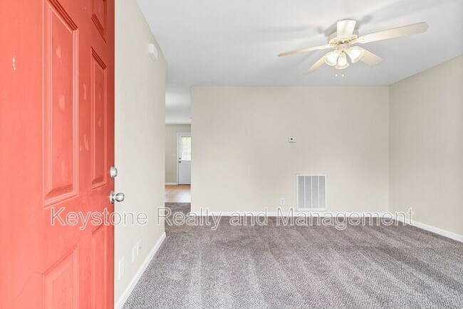 Foto del edificio - 942-B Kingsbury Drive