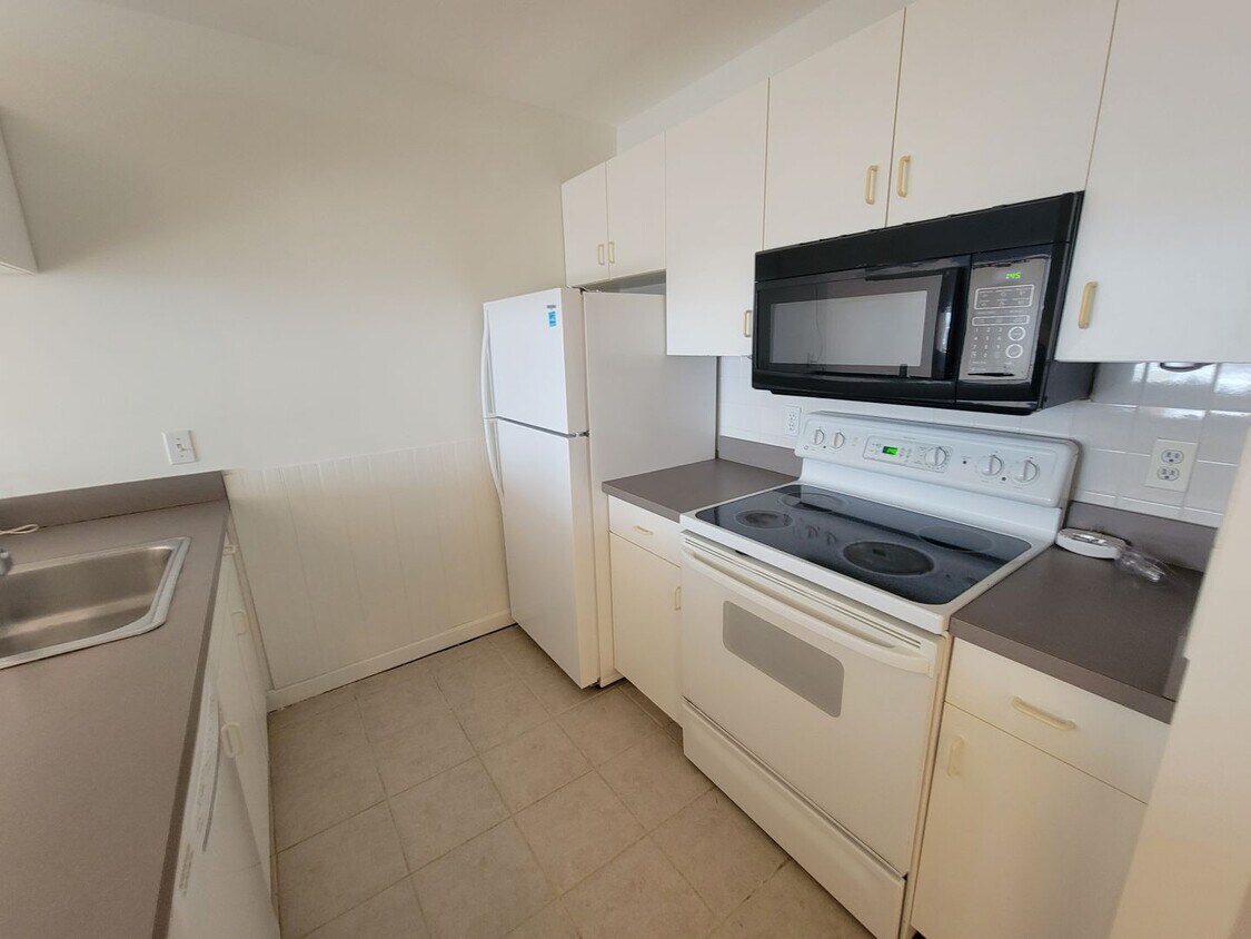 Foto principal - Studio Available Near North Quincy T
