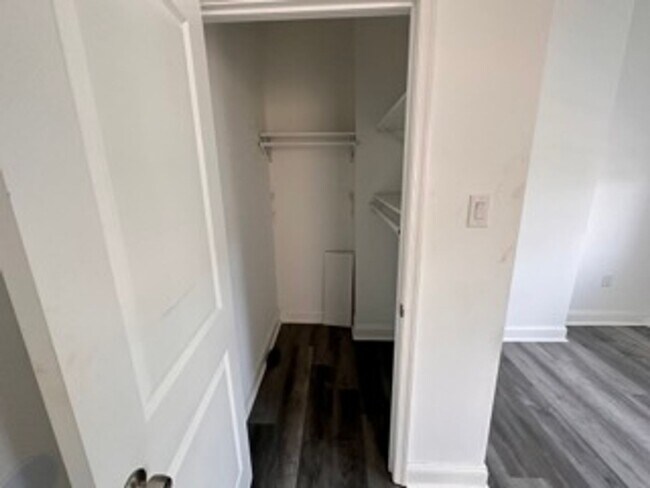 Foto del edificio - 4931 Walnut St