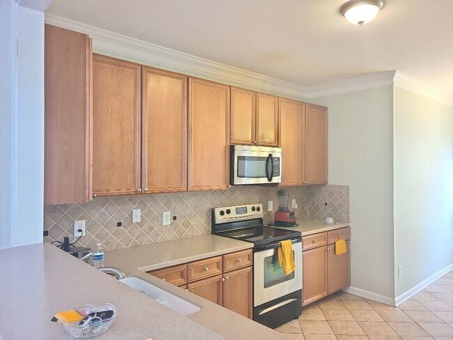 Building Photo - 3213 Landing Falls Ln