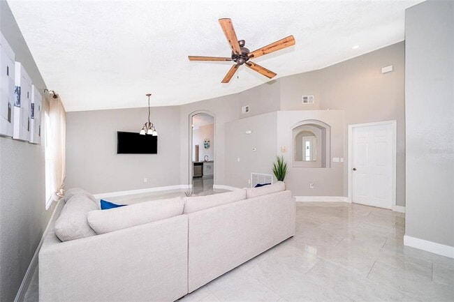 Building Photo - 207 Langham Dr