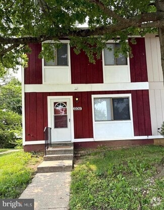 Building Photo - 12051 Hallandale Terrace