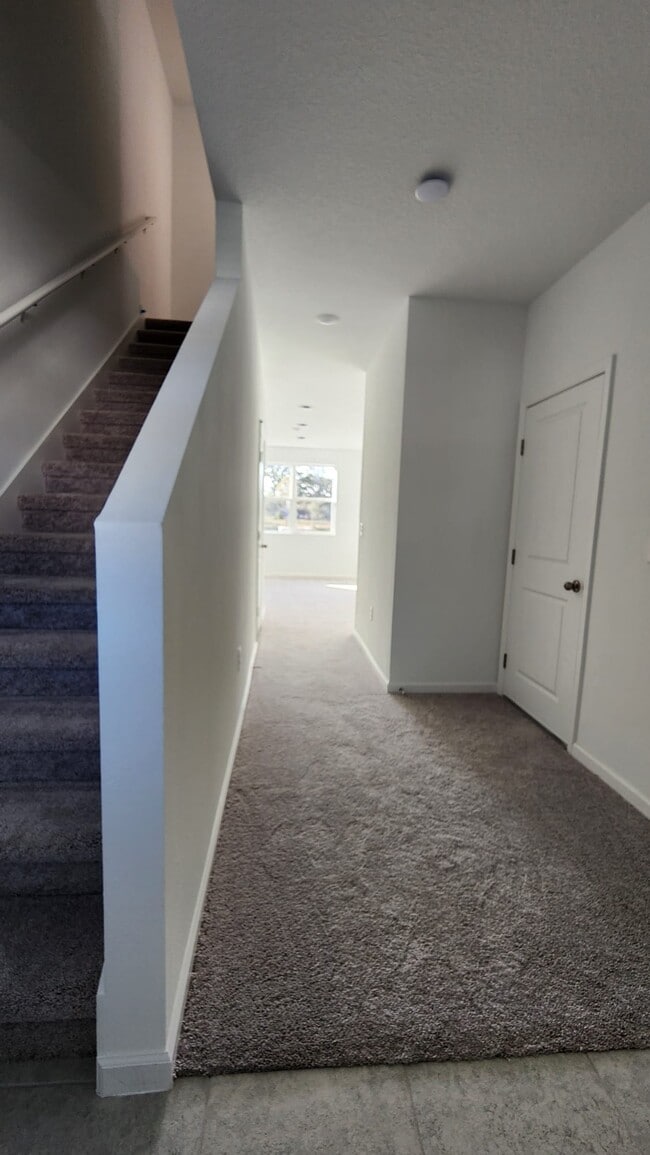 Building Photo - 3314 Vesara Dr