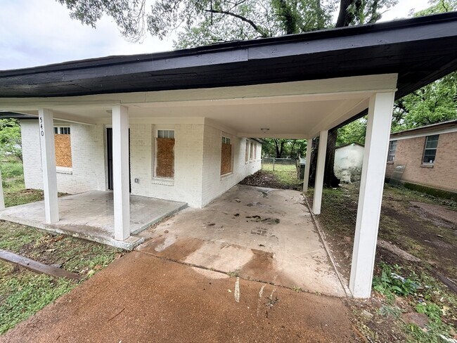 Building Photo - 540 Harahan Rd