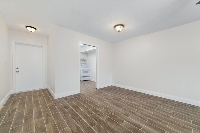 Foto del edificio - 2567 Dudley Dr W