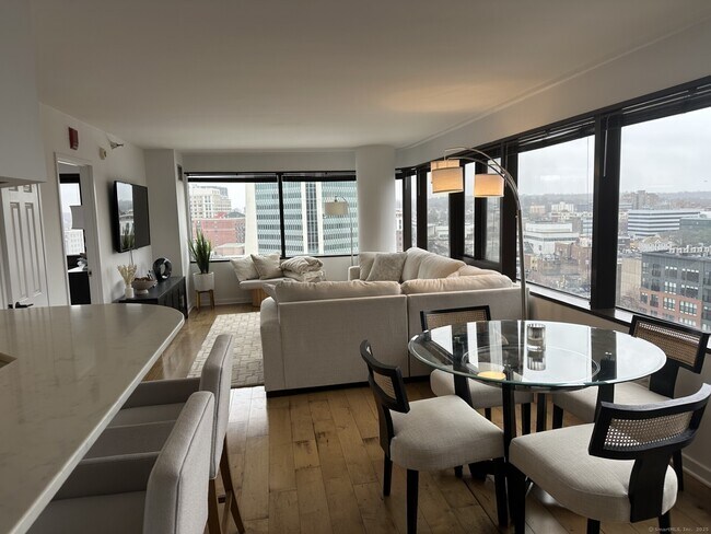 Foto del edificio - 127 Greyrock Pl